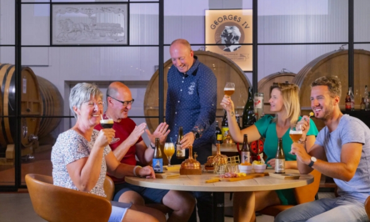 Gezelligheid in het DECA proeflokaal